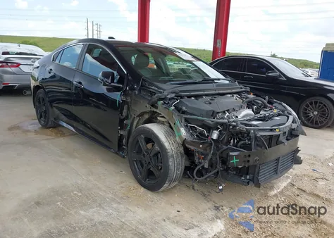 2017 Chevrolet Volt Lt z USA, uszkodzony, nr VIN 1G1RC6S55HU216952